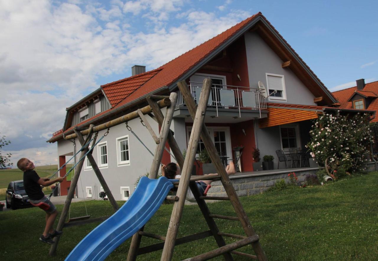 Ferienwohnung Leibl Oberviechtach Bagian luar foto